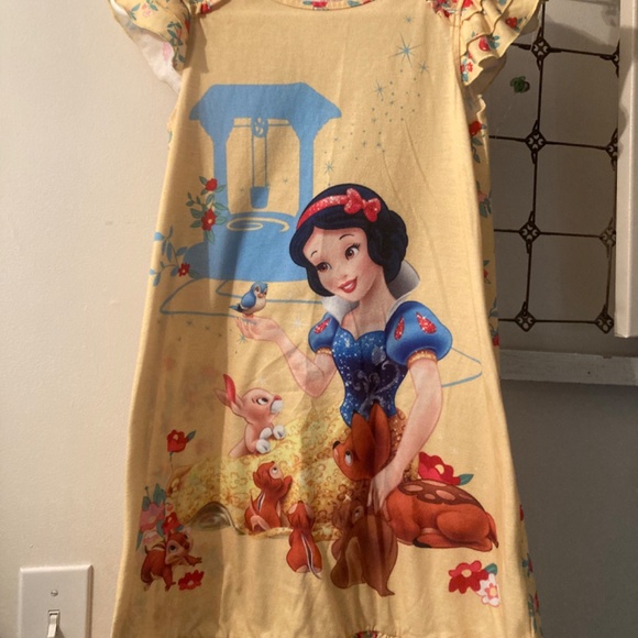 Girls Disney Store Princess nightgowns - Picture 3 of 15